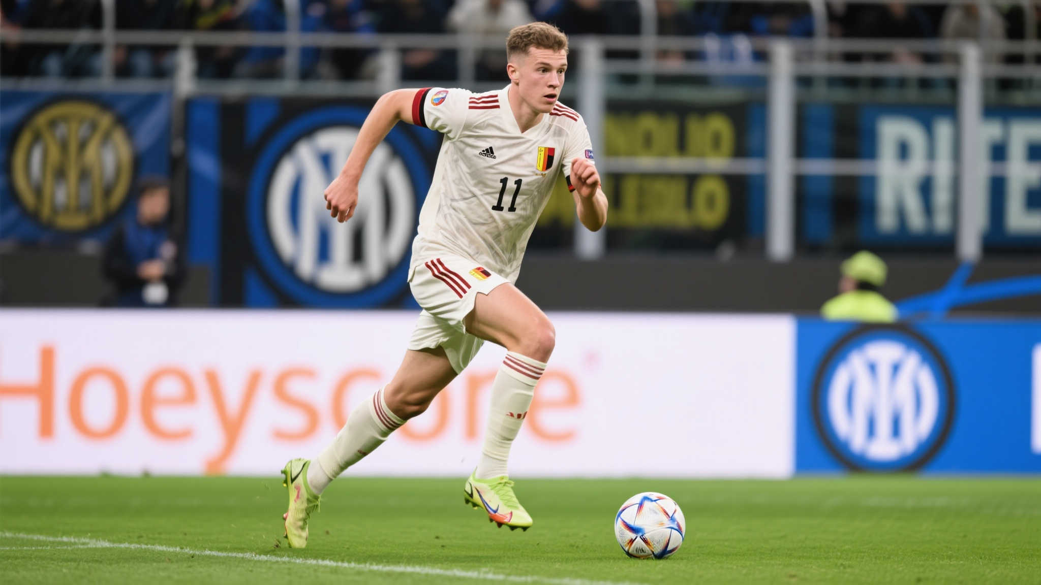 曼联强硬拒绝租借方案❗坚持4500万要价,霍伊伦渴望加盟国际米兰 曼联强硬拒绝租借方案❗坚持4500万要价,霍伊伦渴望加盟国际米兰